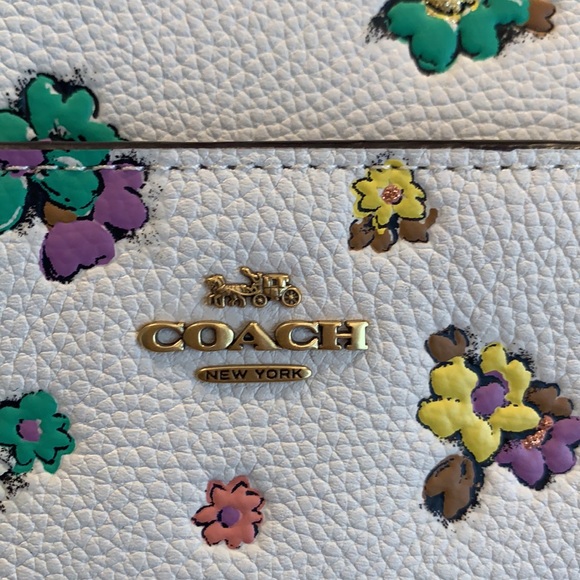Coach purse - Picture 2 of 8